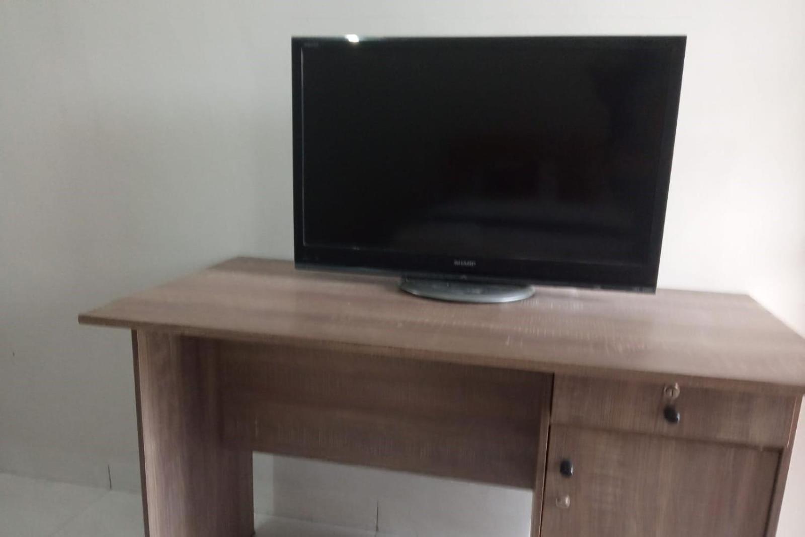 Oyo 93850 Njy House Syariahnearbandara Sultan Syarif Kasim Ii 2*
